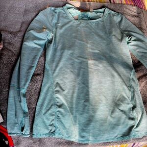 Women’s Zella small Yoga top